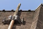 De wat trietse vlaggenmast - of wat er van over is.
<br/>
Marcel Westhoff, juli 2016